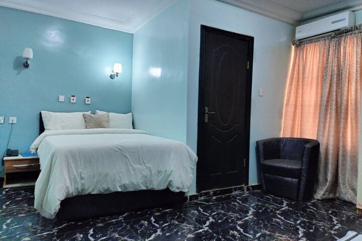 Room 20 of 48