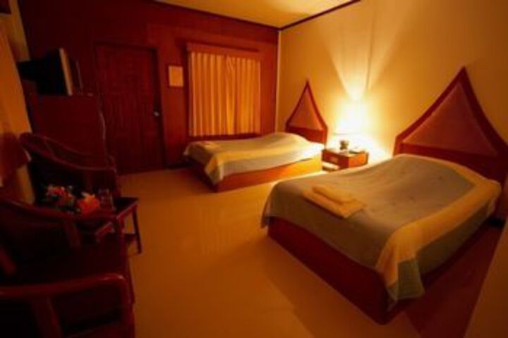 Room 17 of 49