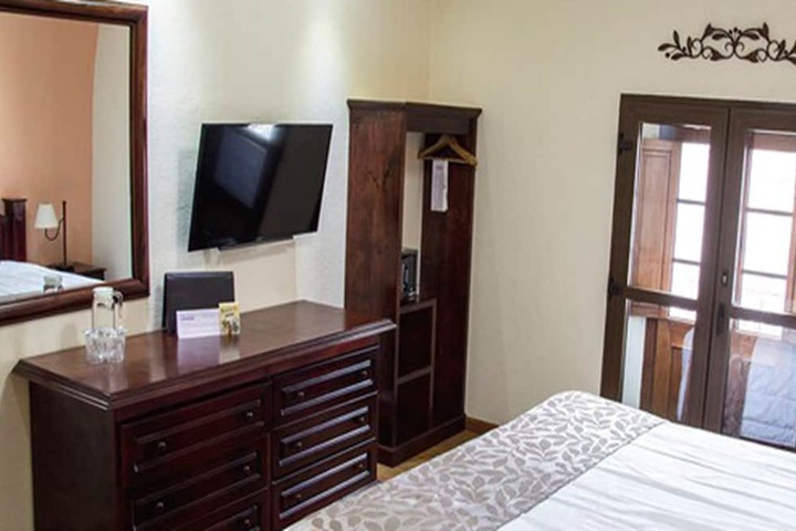 Room 7 of 30