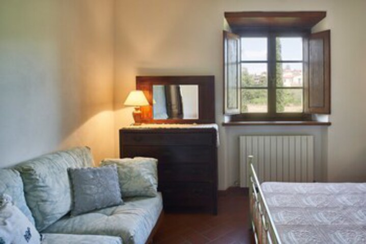Room 37 of 41