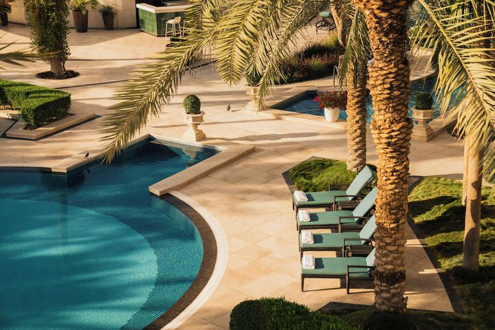 Hotel Pool