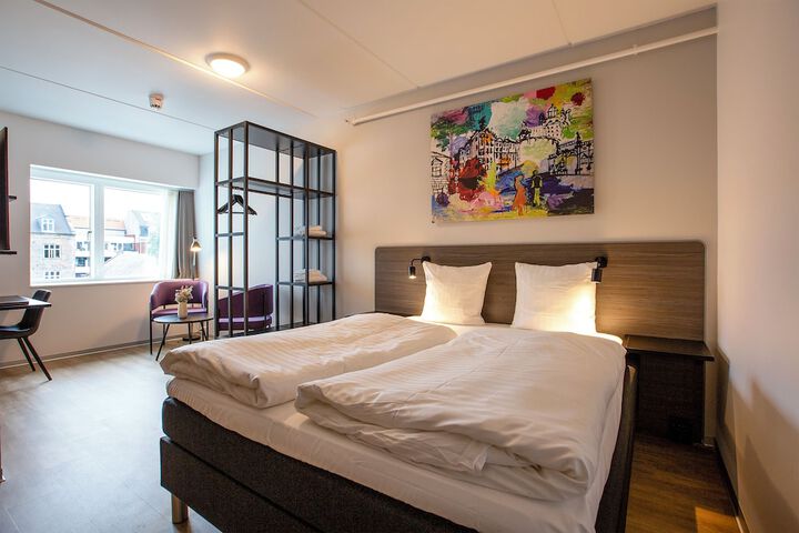 Room 26 of 52