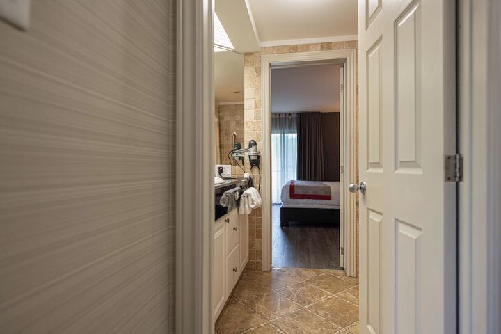 Room 16 of 82
