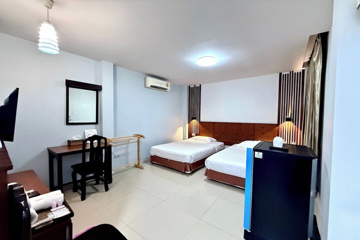 Room 26 of 62
