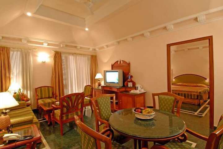 Room 12 of 26