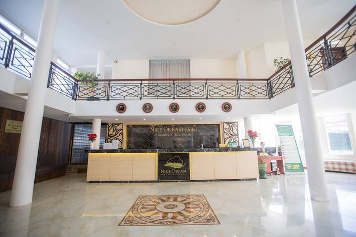 Hotel Interior 4 of 72