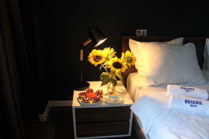 Room 73 of 240