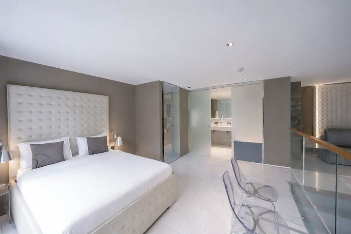 Room 50 of 124
