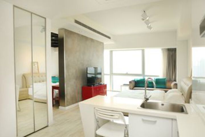 Room 33 of 36