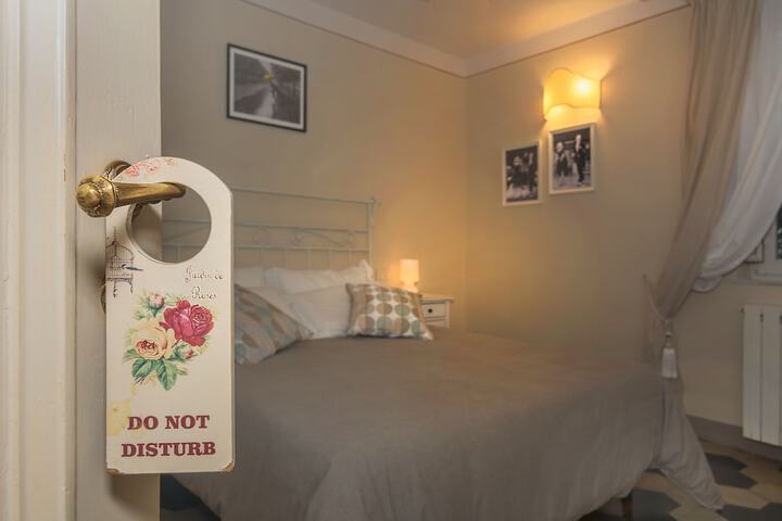 Room 6 of 55