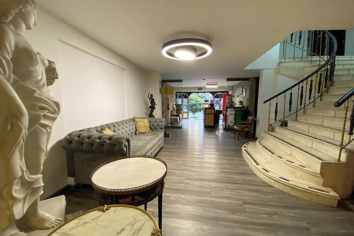 Hotel Interior 10 of 87