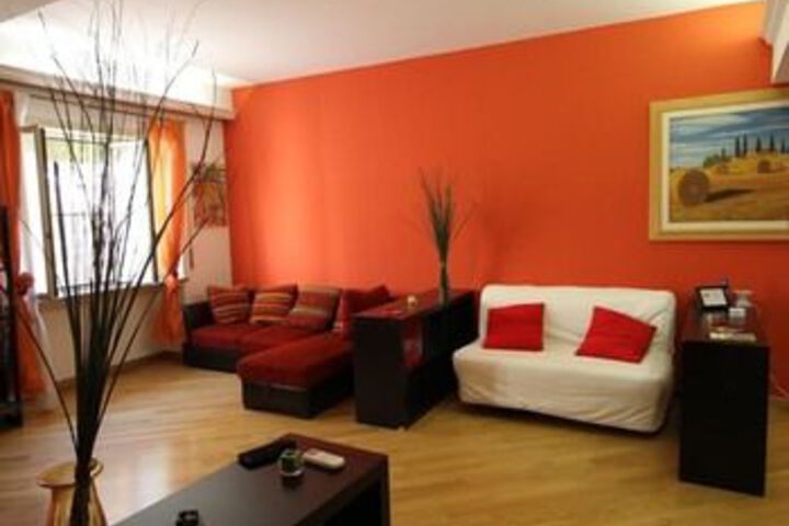 Room 7 of 13