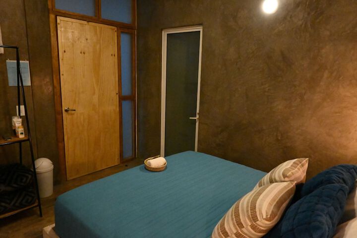 Room 29 of 50