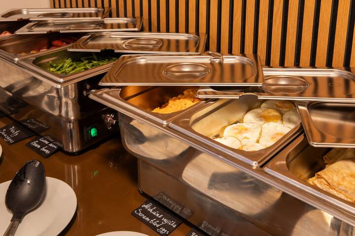 Breakfast/Coffee Service 103 of 115