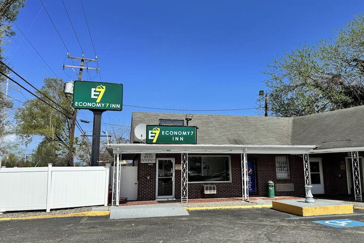 Image of Economy 7 Inn Near Hampton University VA