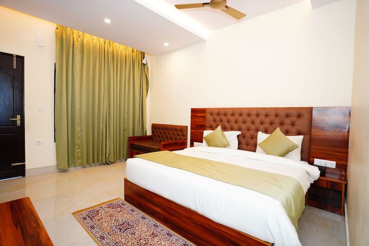 Room 20 of 46