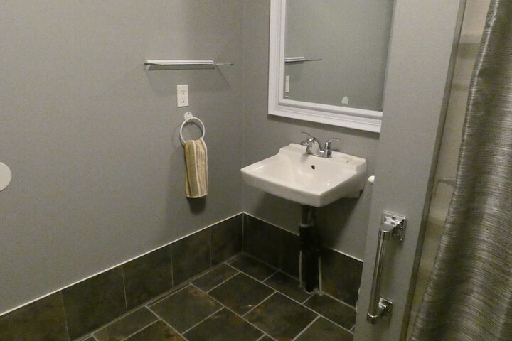 Room 30 of 41