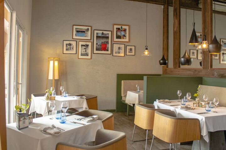 Dining 62 of 86