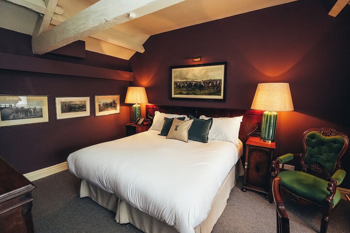 Room 14 of 43