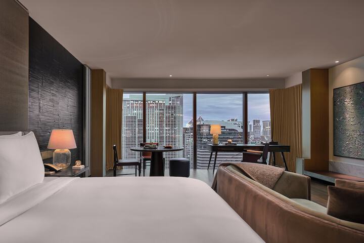 Room 17 of 95