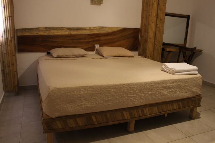 Room 2 of 10
