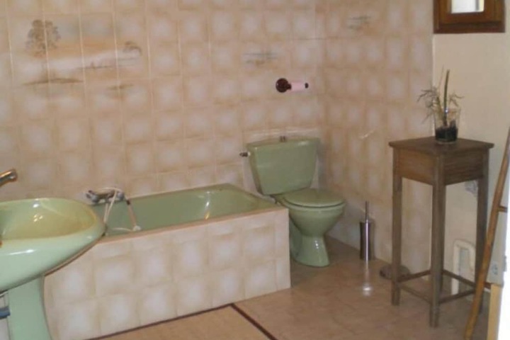Room 15 of 29