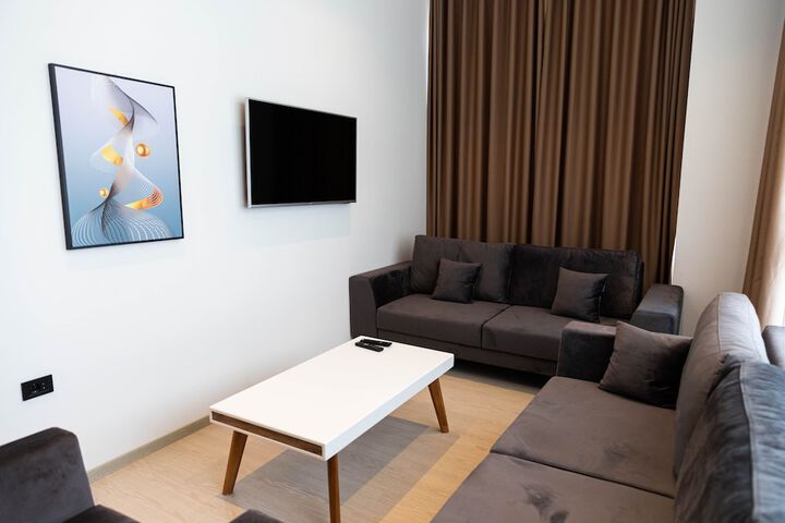 Room 18 of 26