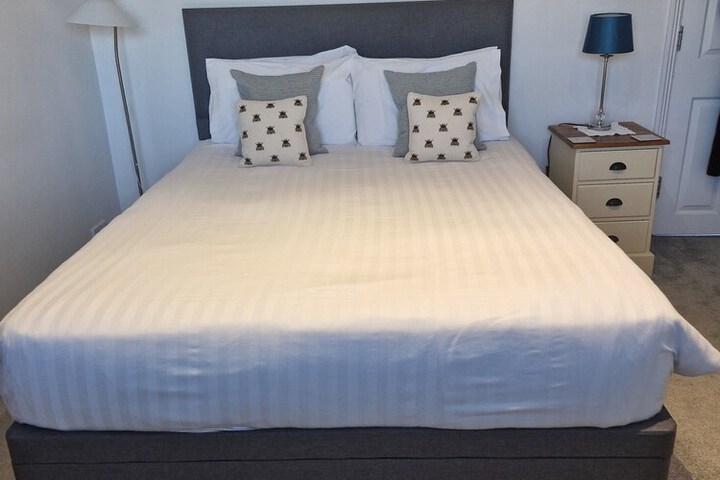 Room 10 of 21