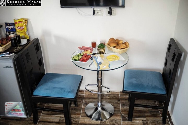 Room 3 of 9
