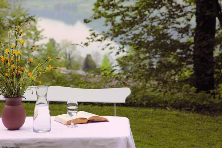 Dining 32 of 40
