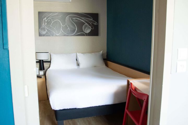 Room 54 of 161