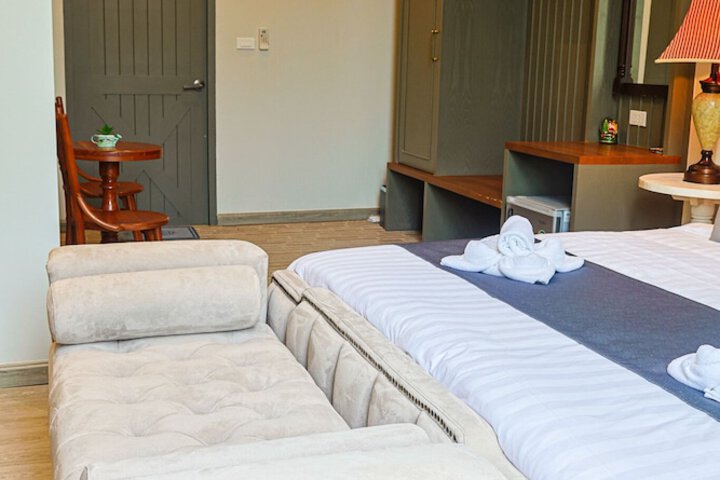 Room 10 of 75