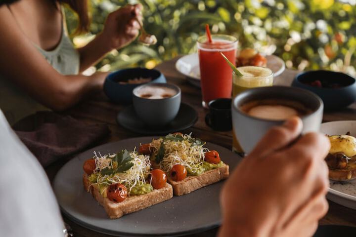 Breakfast/Coffee Service 54 of 100