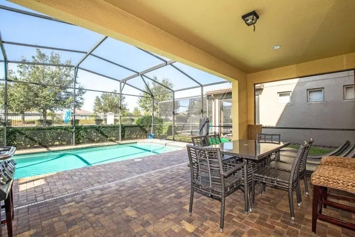 Windsor at Westside-5 Bedrooms House W / pool-3703ww 5 Home by Redawning