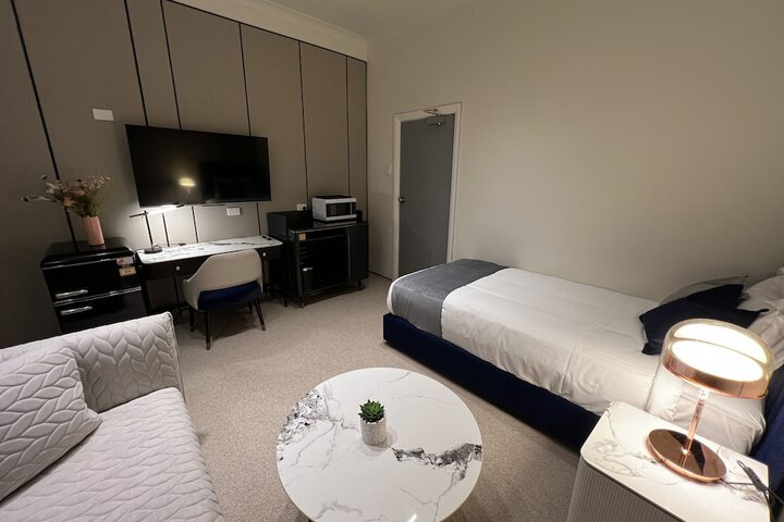 Room 34 of 63
