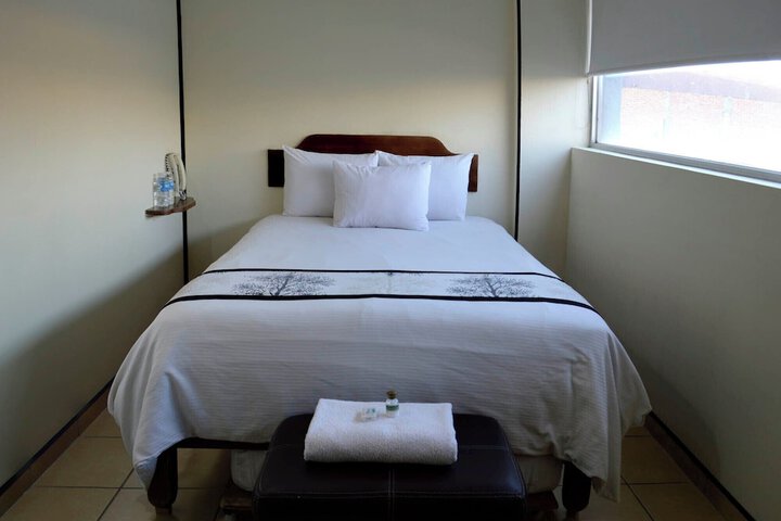 Room 9 of 31