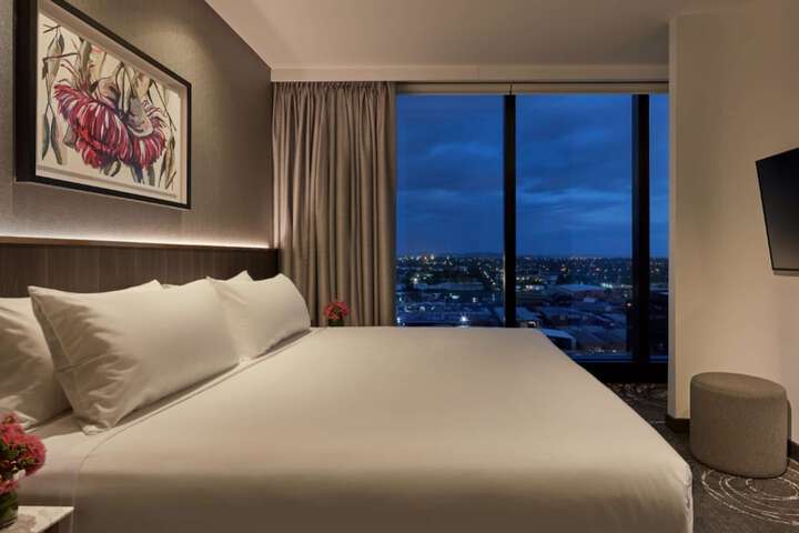 Room 13 of 48