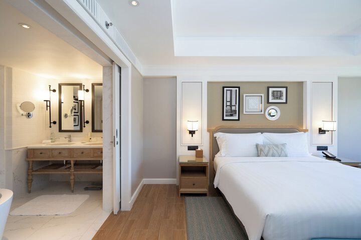 Room 15 of 173