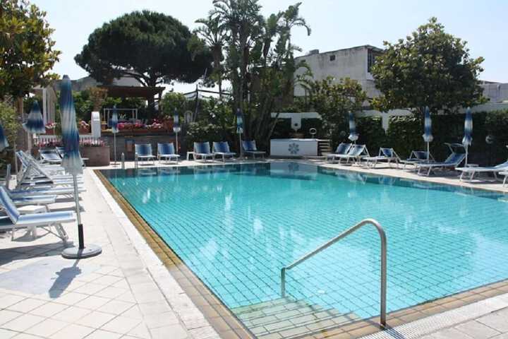 Pool 14 of 56