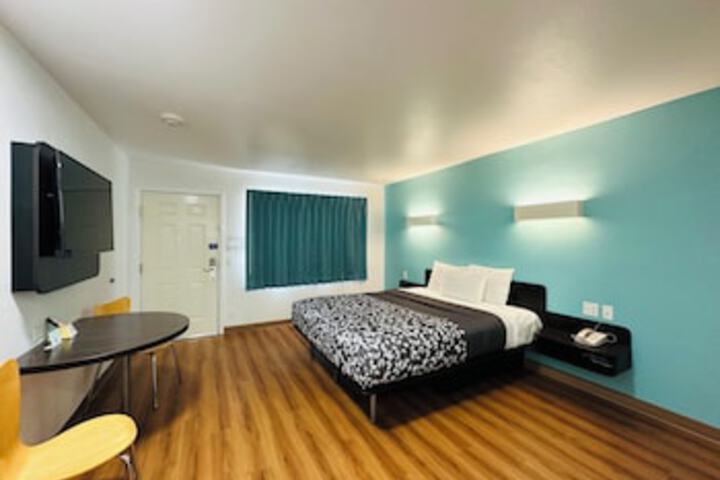 Room 13 of 69