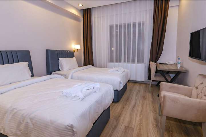 Room 2 of 4