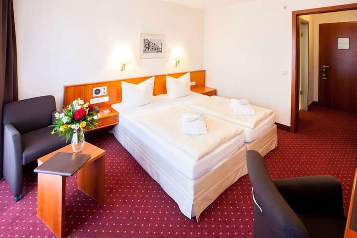 Room 4 of 54