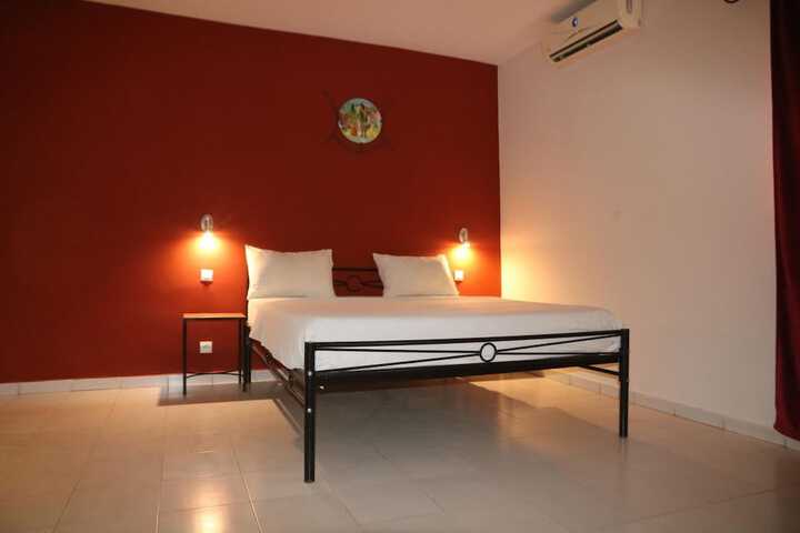 Room 25 of 62