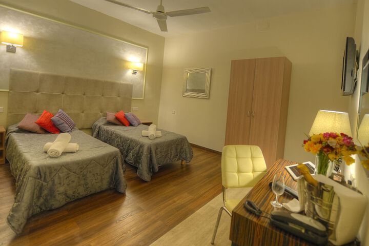Room 6 of 41