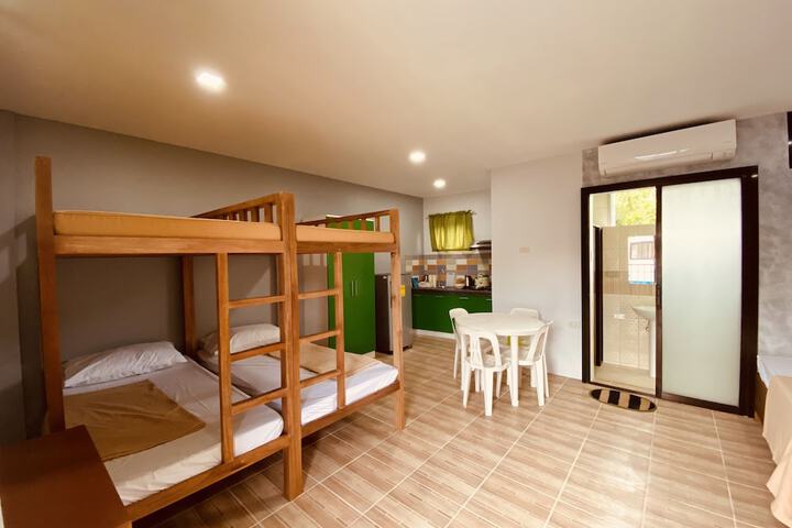 Room 11 of 34