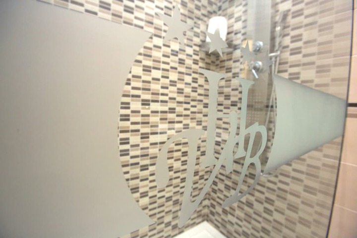 Room 45 of 100