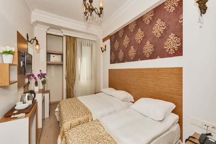 Room 49 of 70