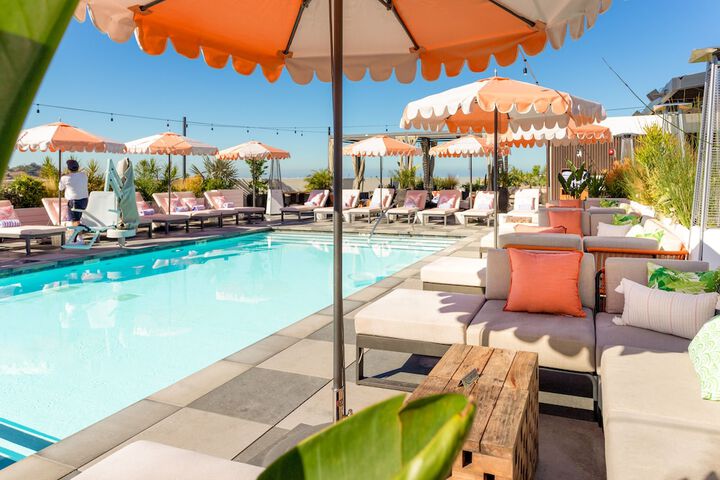 Rooftop pool