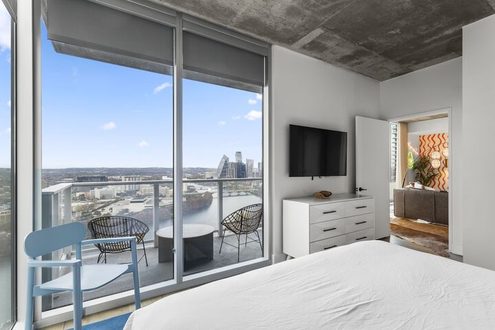 Room 151 of 860