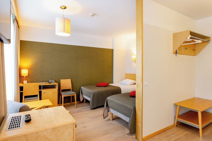 Room 48 of 101